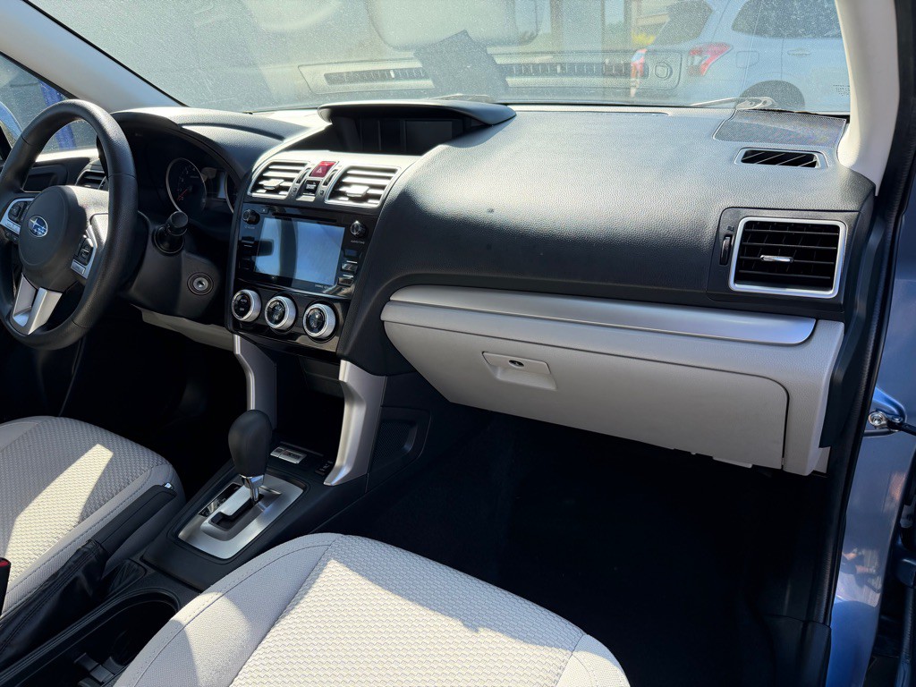 2018 Subaru Forester Image 19