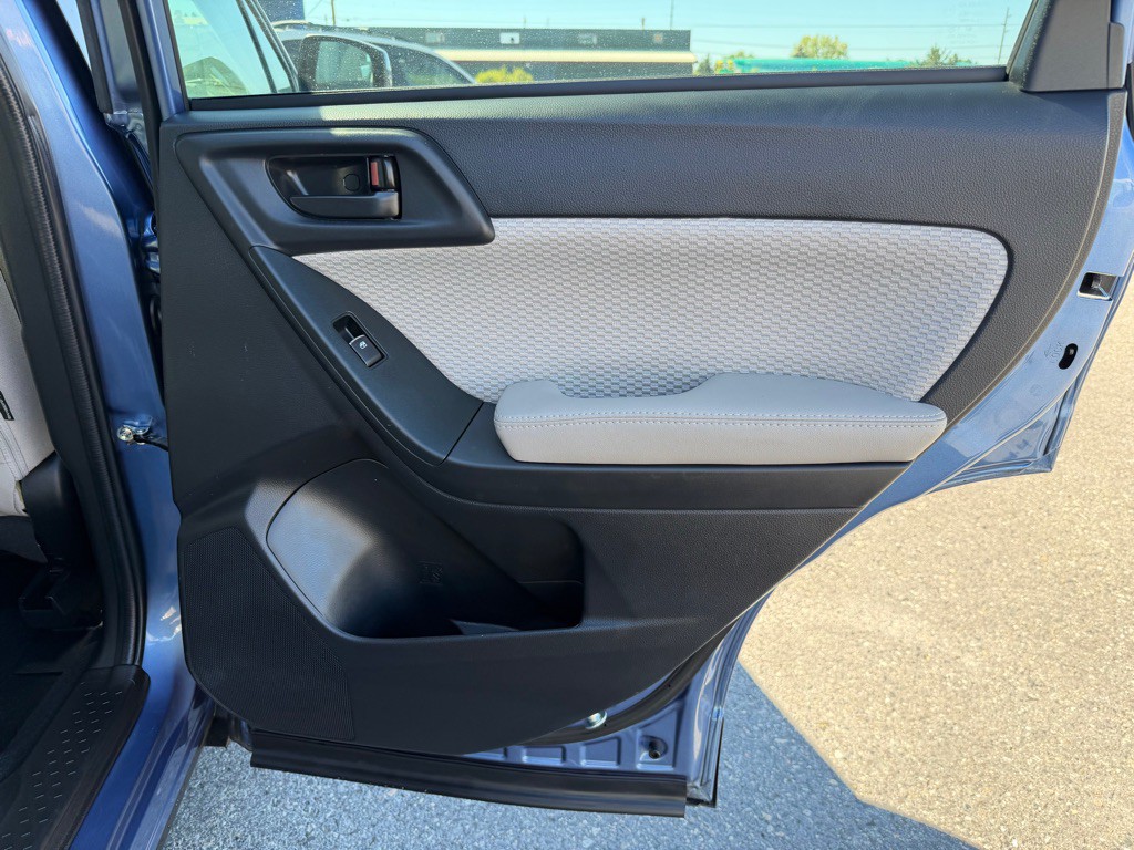 2018 Subaru Forester Image 21
