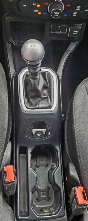 2018 Jeep Renegade Image 14