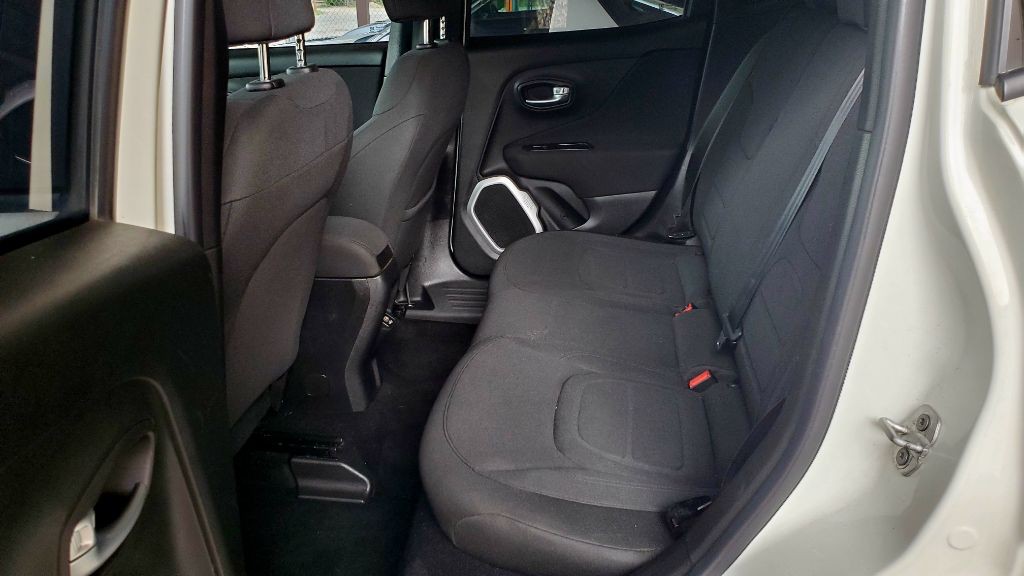 2018 Jeep Renegade Image 16