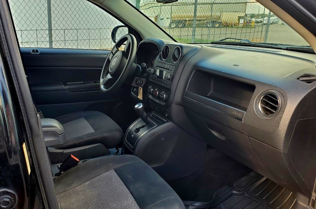 2013 Jeep Compass Image 7