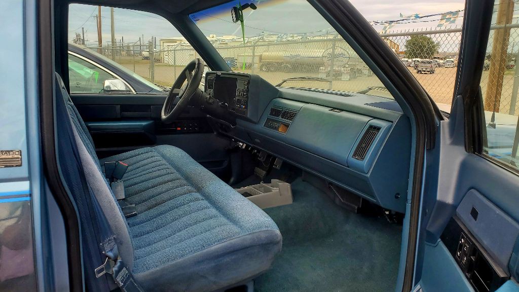 1988 Chevrolet C/K Image 7