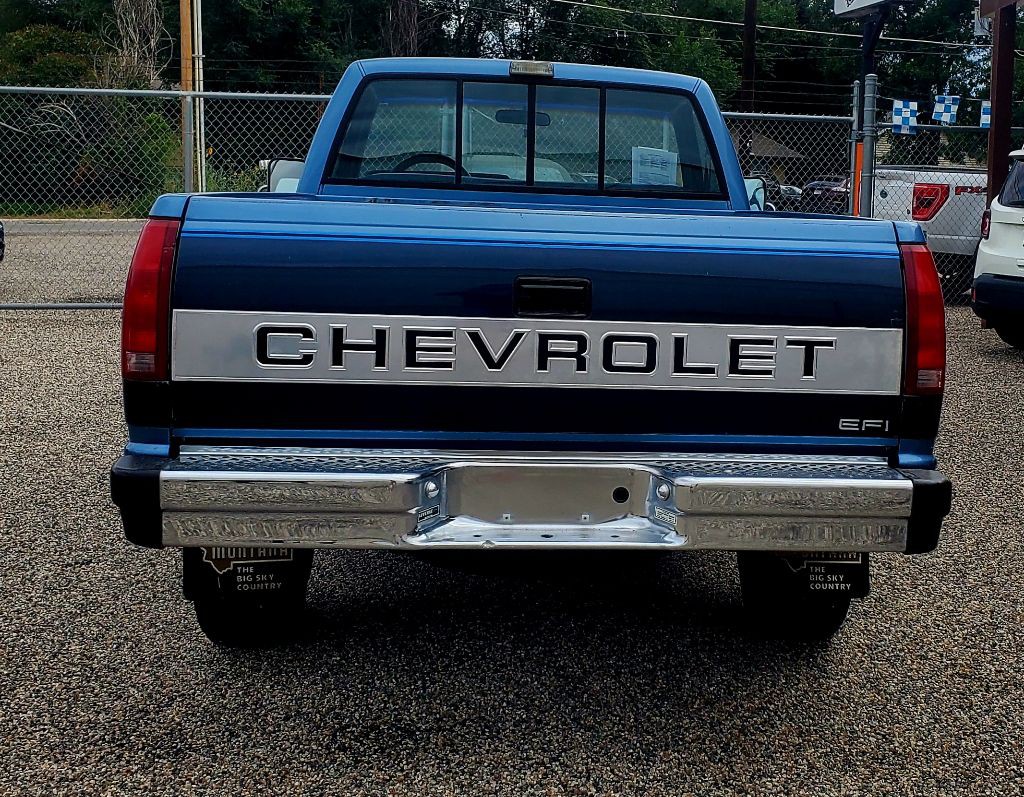 1988 Chevrolet C/K Image 4