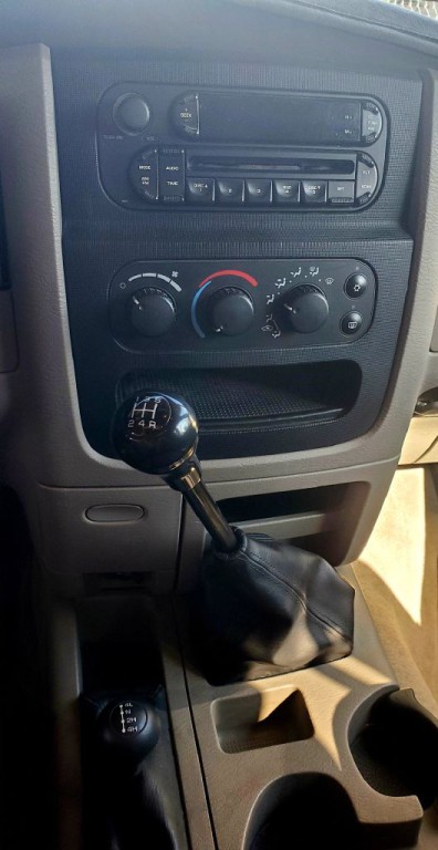 2005 Dodge Ram 2500 Image 9