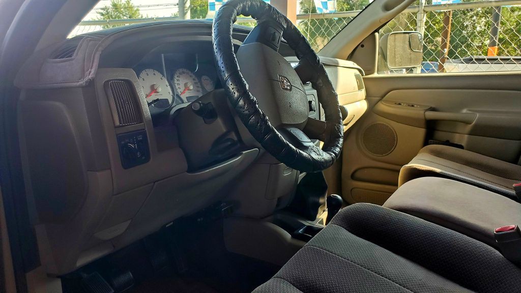 2005 Dodge Ram 2500 Image 10