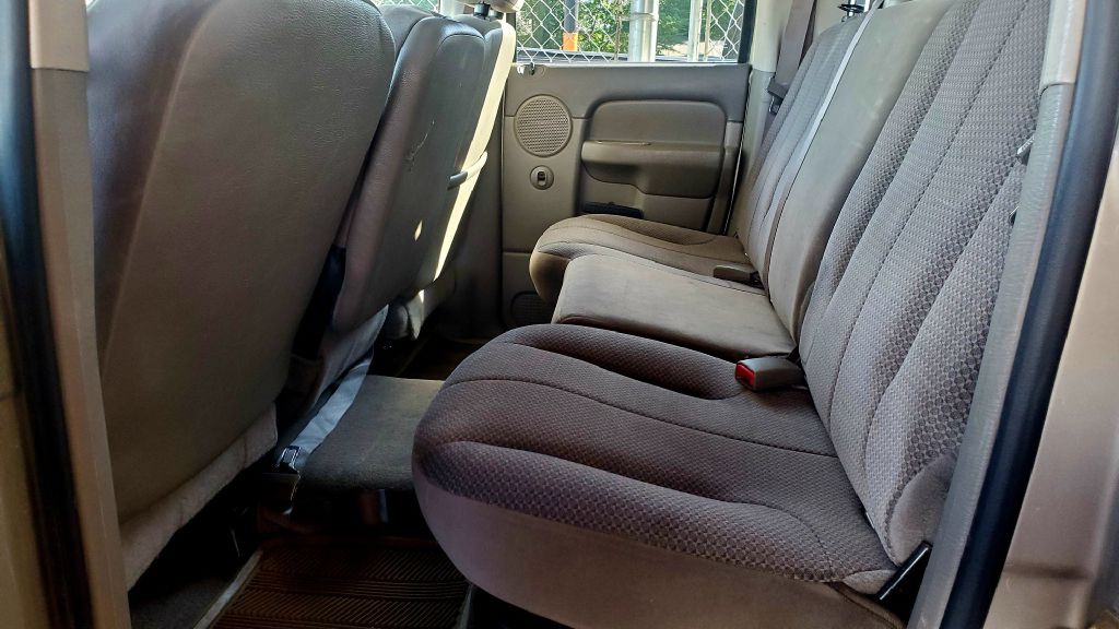 2005 Dodge Ram 2500 Image 11