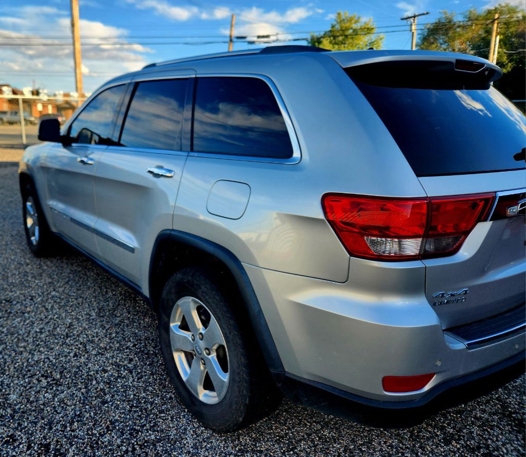 2013 Jeep Grand Cherokee Image 4