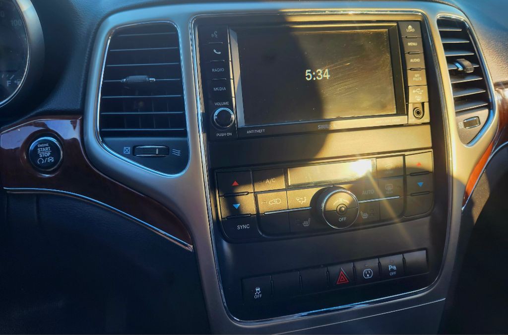 2013 Jeep Grand Cherokee Image 11