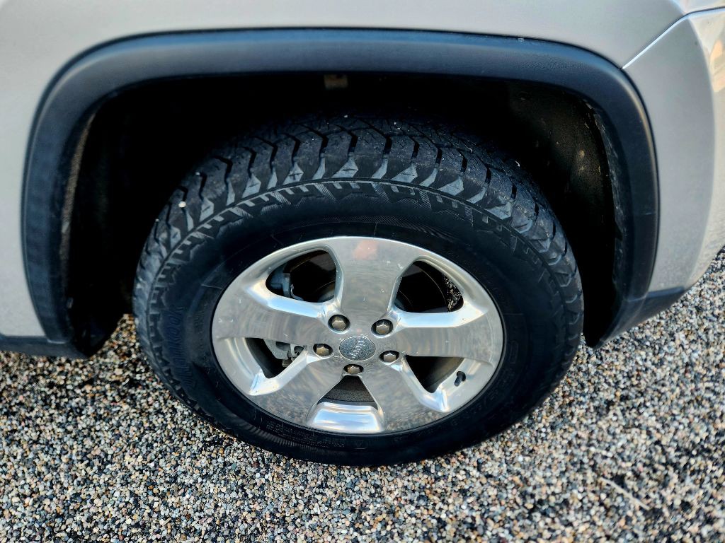 2013 Jeep Grand Cherokee Image 15