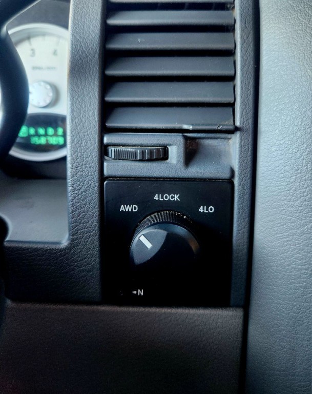 2005 Dodge Durango Image 13