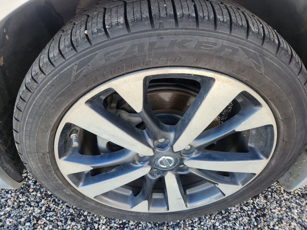 2017 Nissan Altima Image 15
