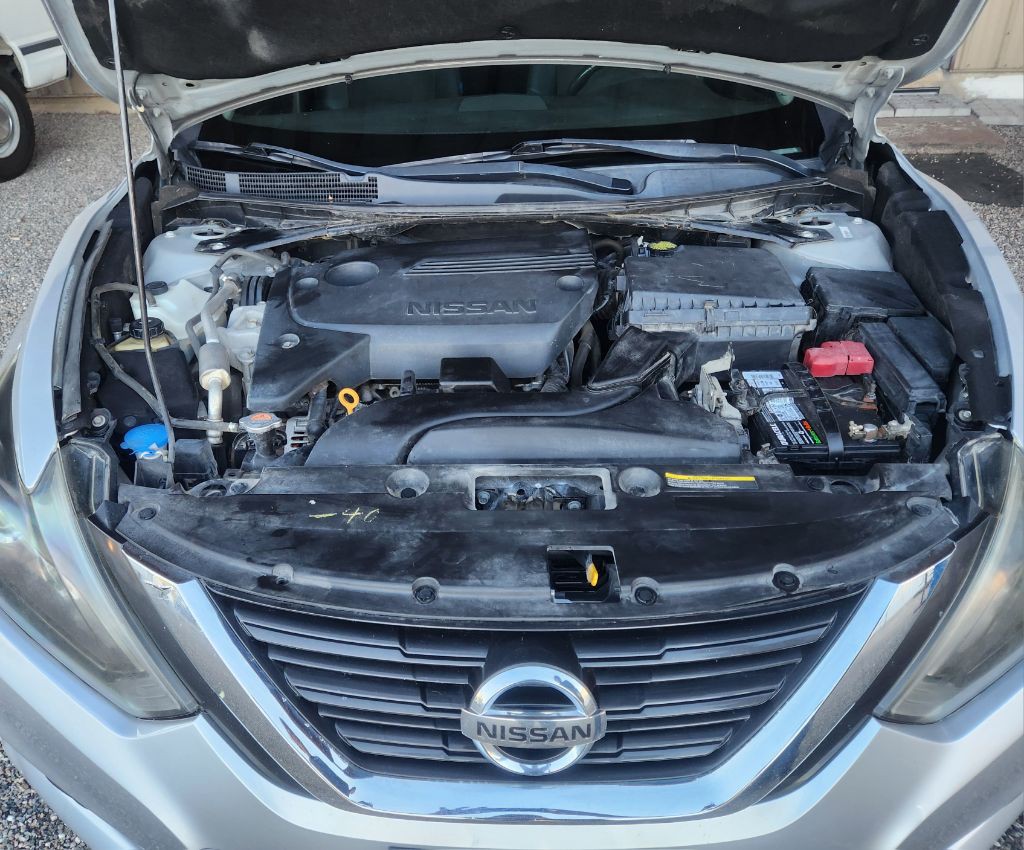 2017 Nissan Altima Image 16