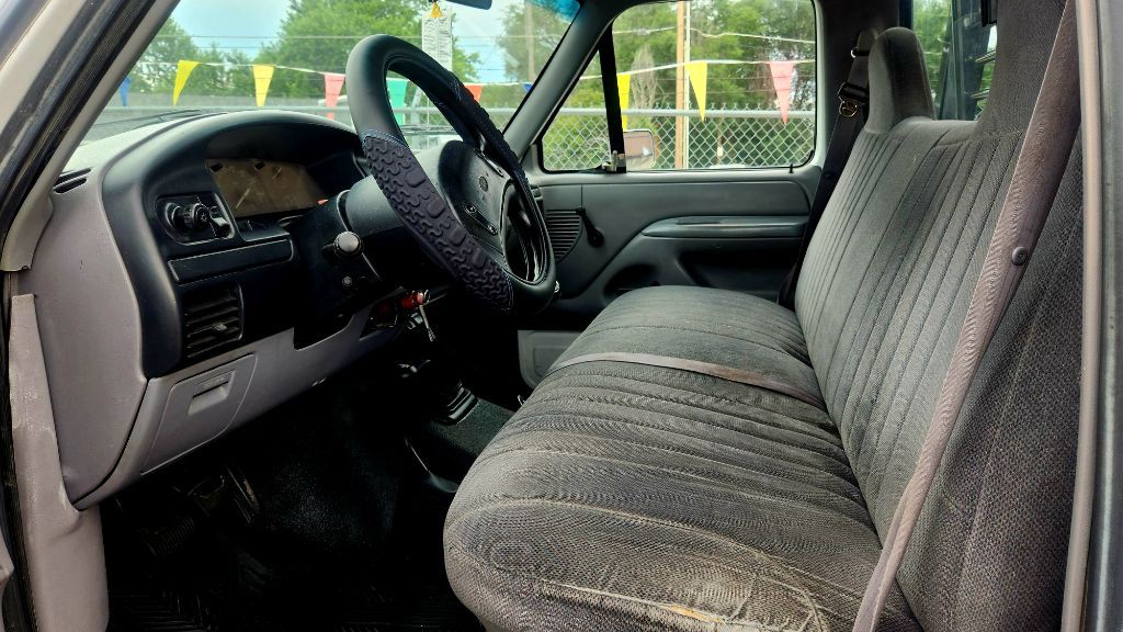 1997 Ford F-350 Image 11