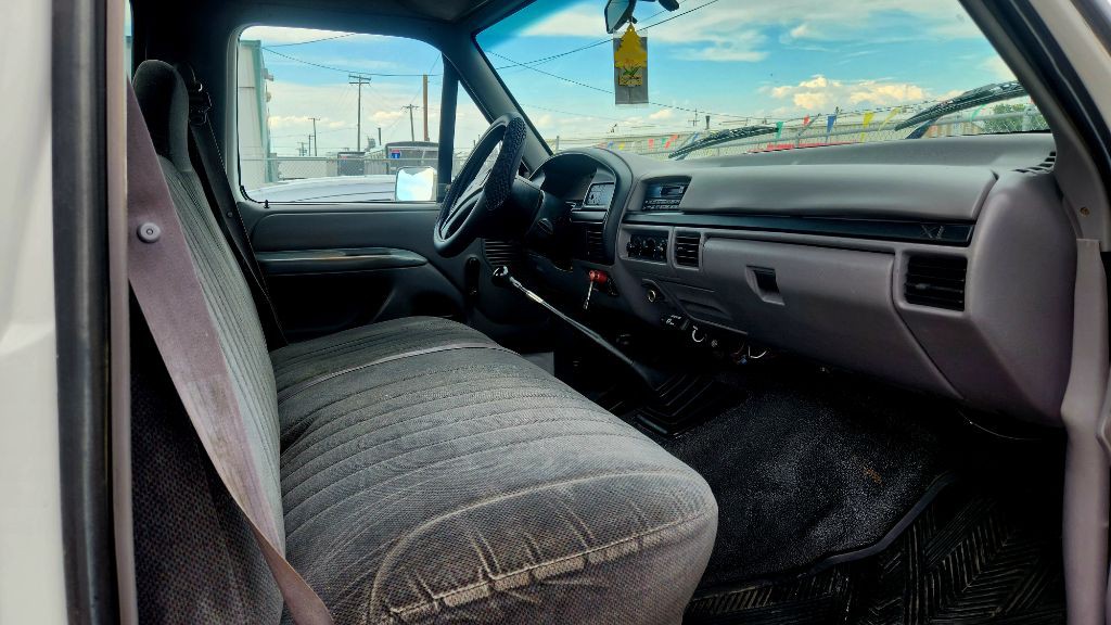 1997 Ford F-350 Image 12