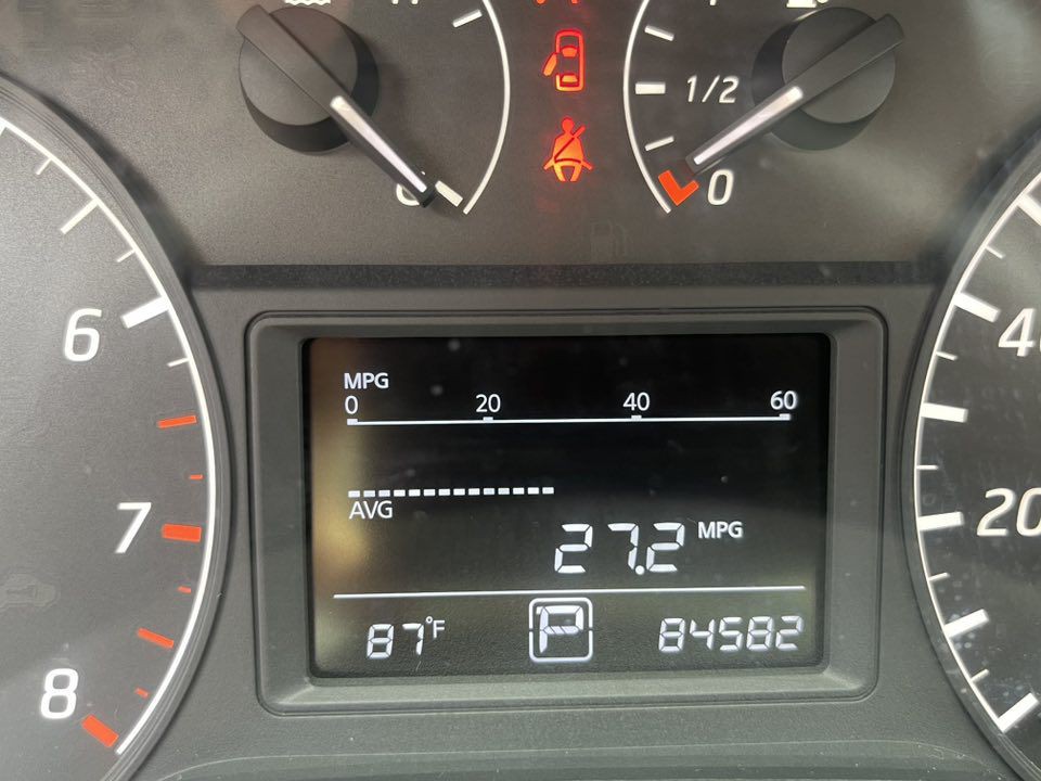 2017 Nissan Sentra Image 19