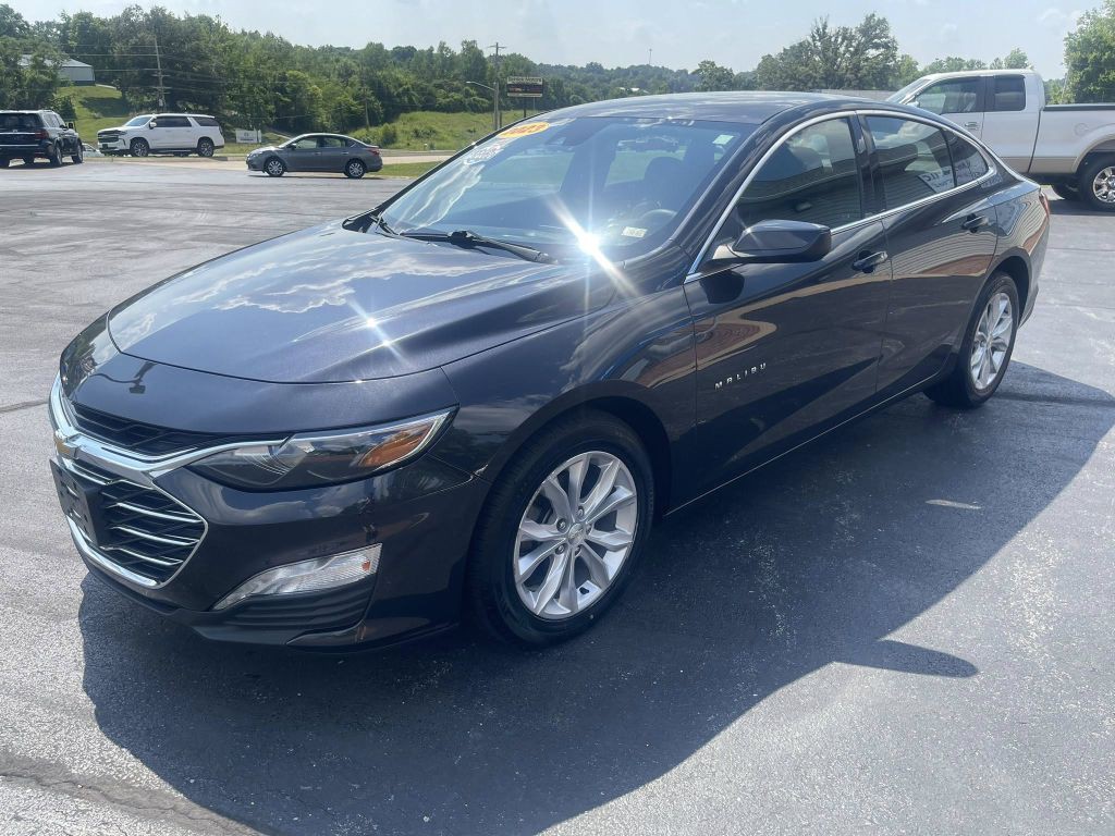 2023 Chevrolet Malibu Image 3