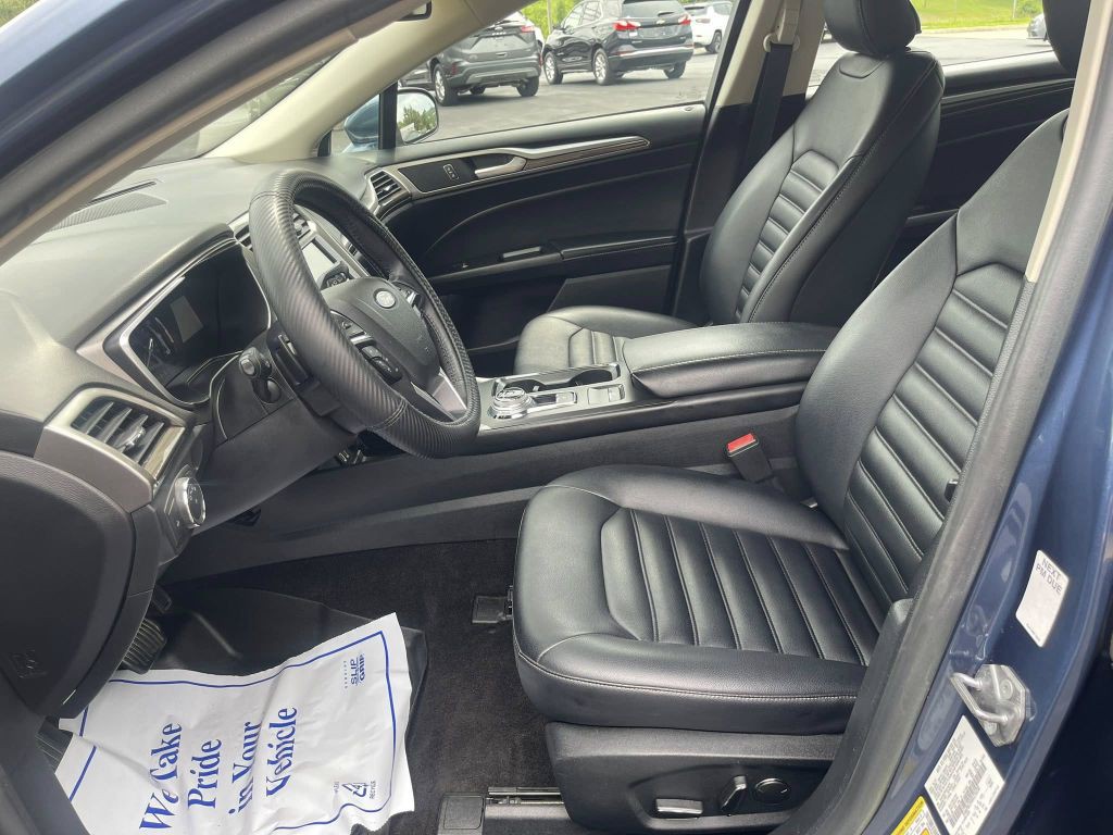 2019 Ford Fusion Image 17