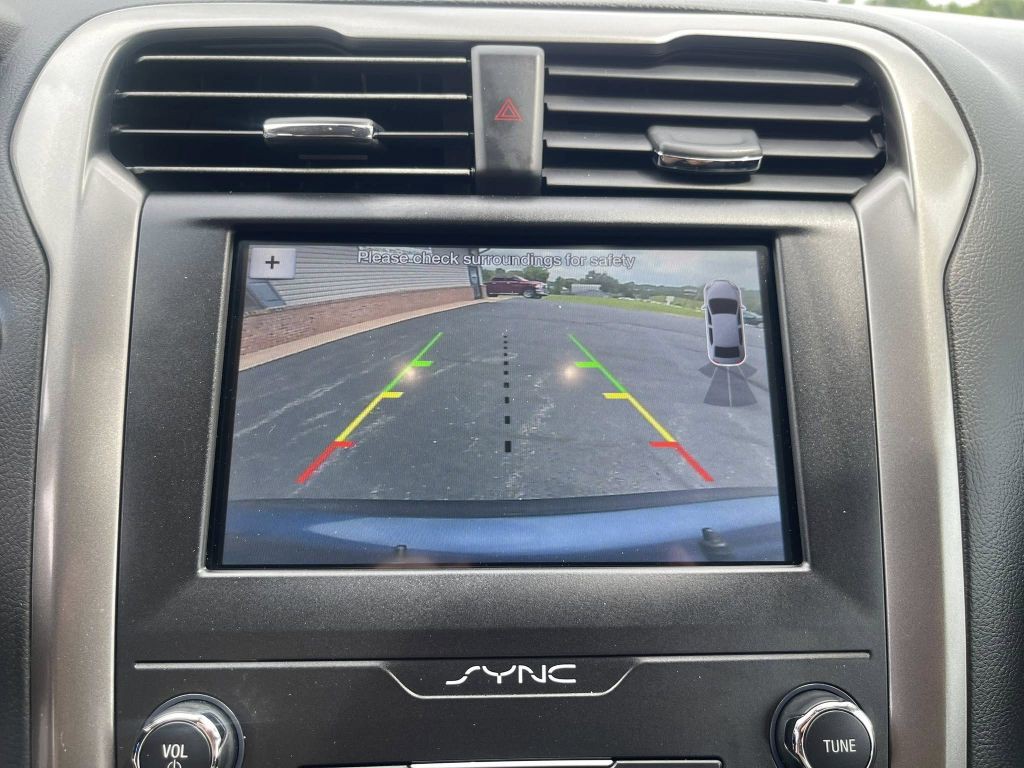 2019 Ford Fusion Image 21