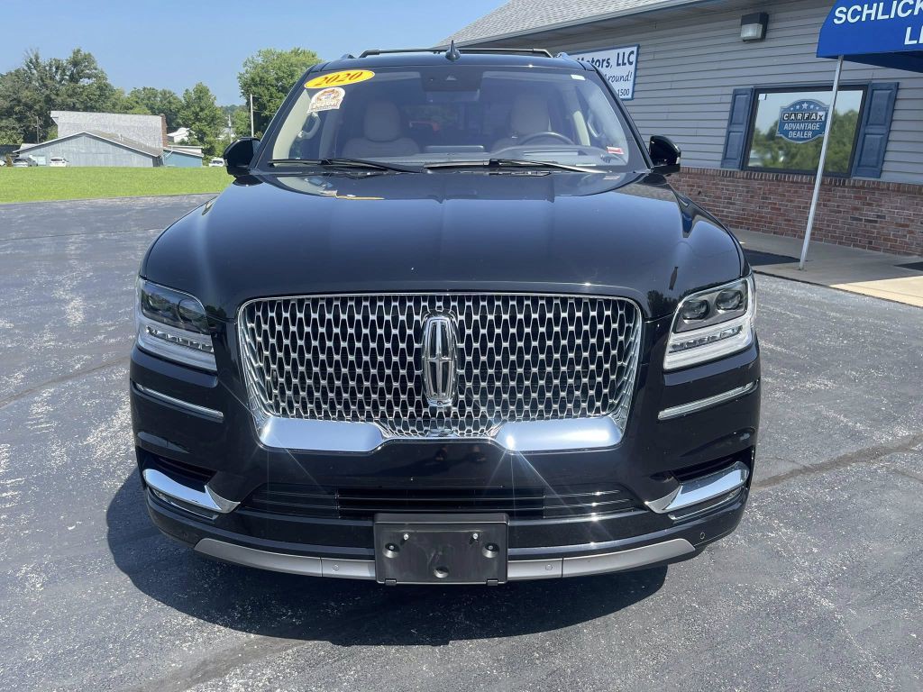 2020 Lincoln Navigator Image 2