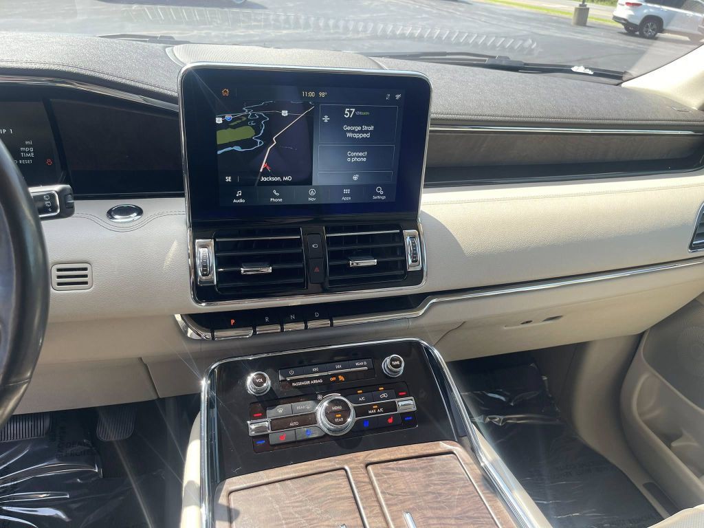 2020 Lincoln Navigator Image 22