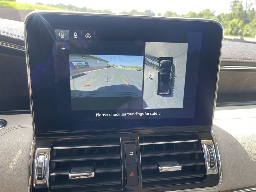 2020 Lincoln Navigator Image 24