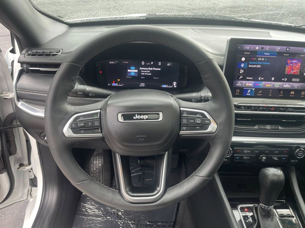 2023 Jeep Compass Image 18