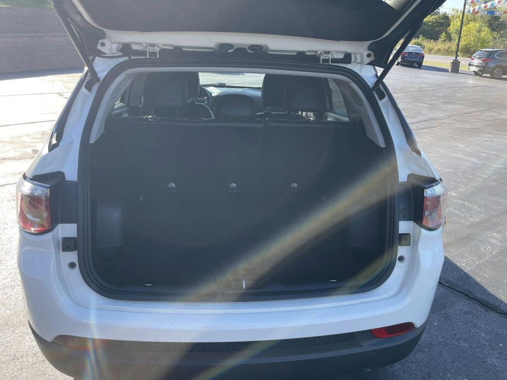 2019 Jeep Compass Image 13
