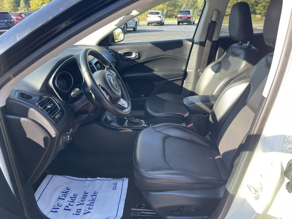 2019 Jeep Compass Image 17