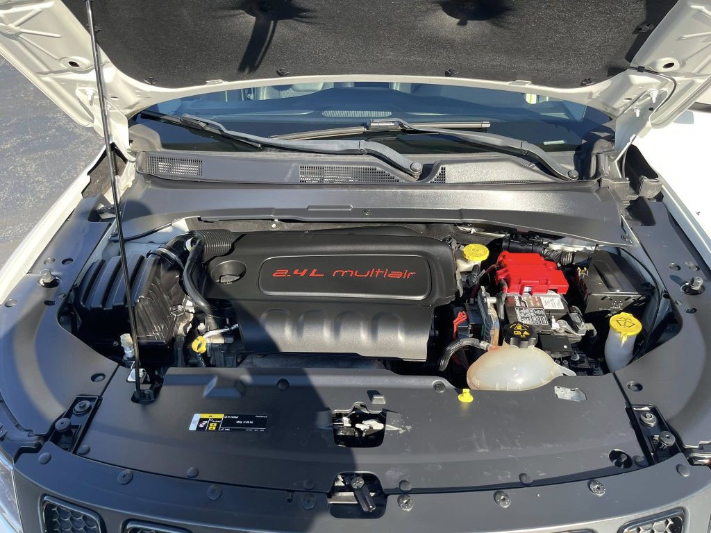 2019 Jeep Compass Image 25