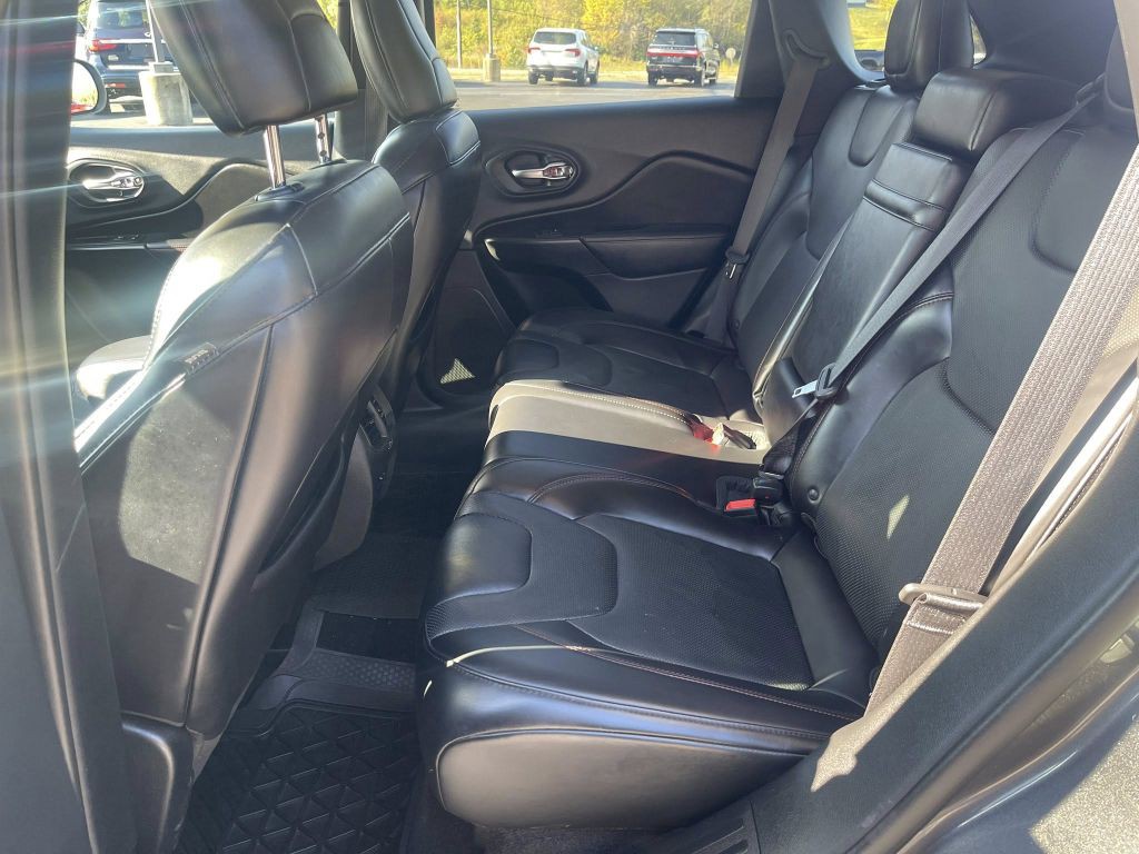 2019 Jeep Cherokee Image 15