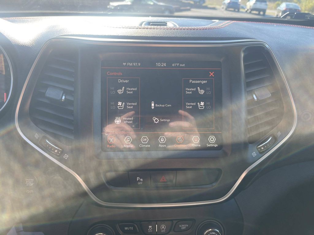 2019 Jeep Cherokee Image 20