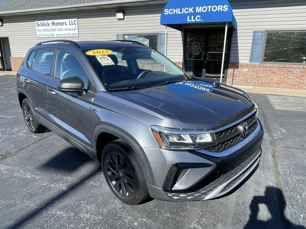 2022 Volkswagen Taos Image 1