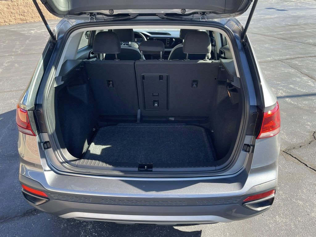 2022 Volkswagen Taos Image 13