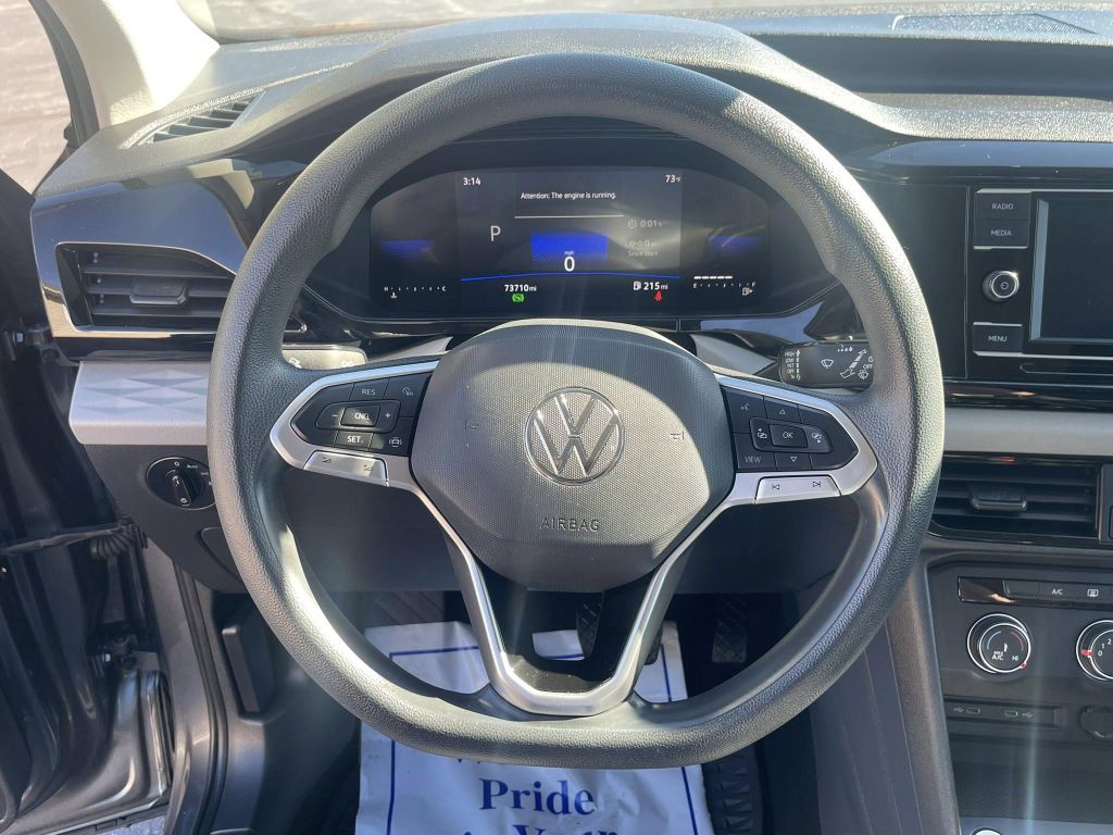 2022 Volkswagen Taos Image 18