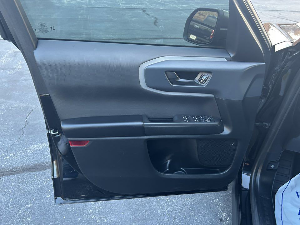 2021 Ford Bronco Image 16