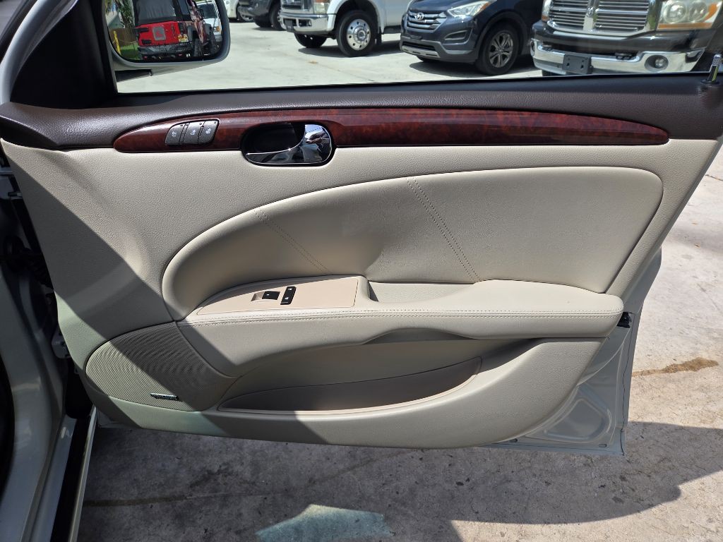 2010 Buick Lucerne Image 19