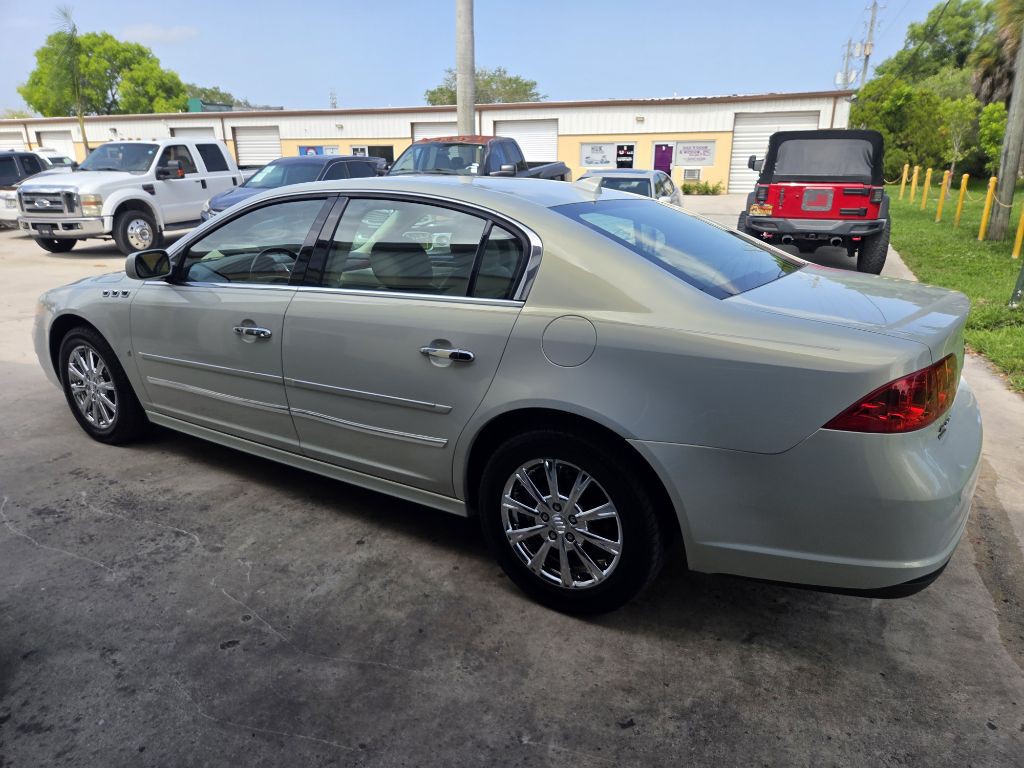 2010 Buick Lucerne Image 4