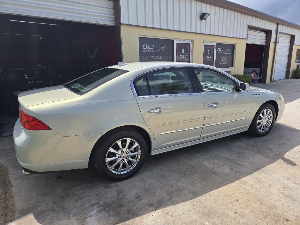 2010 Buick Lucerne Image 9