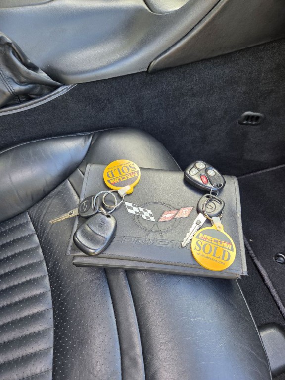2002 Chevrolet Corvette Image 21