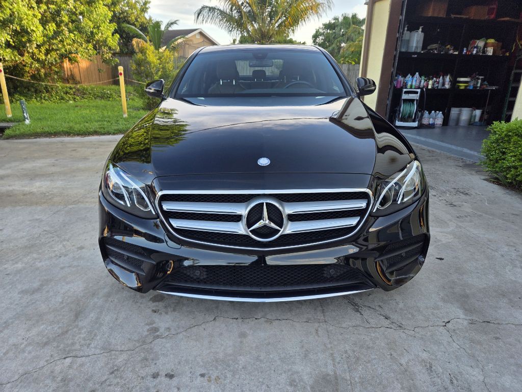 2017 Mercedes-Benz E-Class Image 3