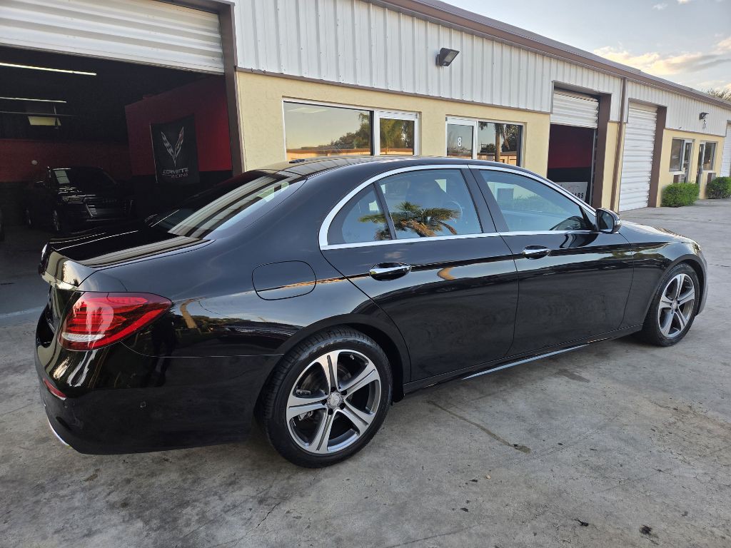 2017 Mercedes-Benz E-Class Image 4