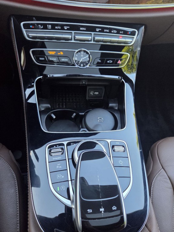 2017 Mercedes-Benz E-Class Image 8