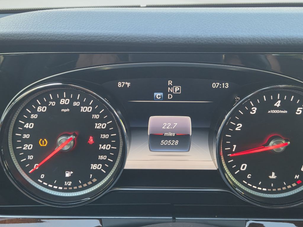 2017 Mercedes-Benz E-Class Image 12