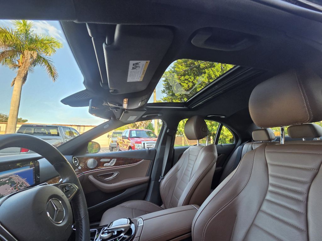 2017 Mercedes-Benz E-Class Image 16