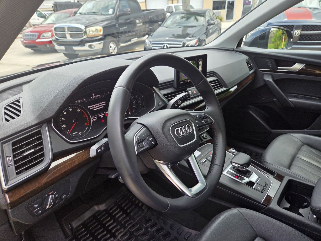 2020 Audi Q5 Image 7