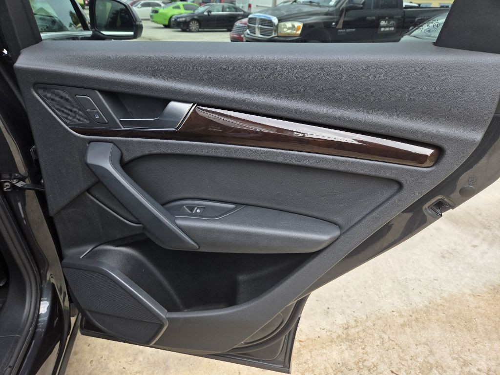 2020 Audi Q5 Image 16
