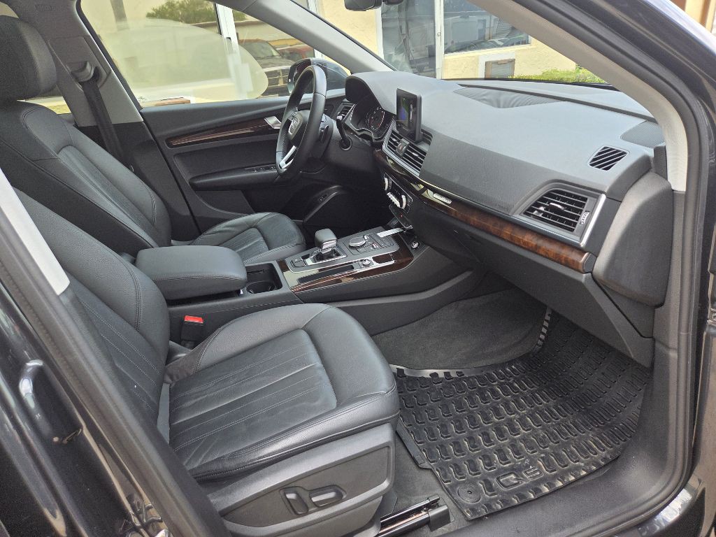 2020 Audi Q5 Image 18