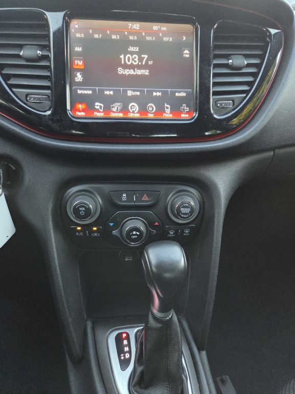 2015 Dodge Dart Image 9