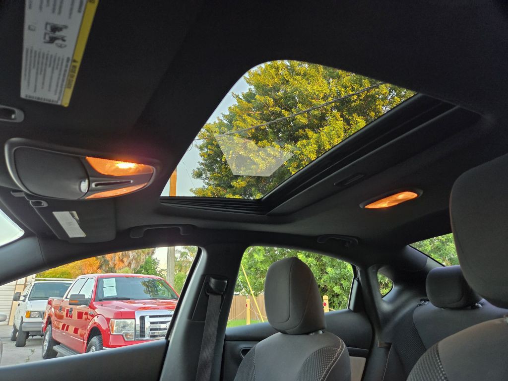 2015 Dodge Dart Image 12