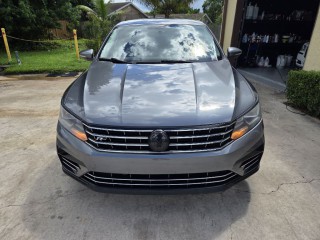 Image for 2017 Volkswagen Passat R-line ID: 6844797